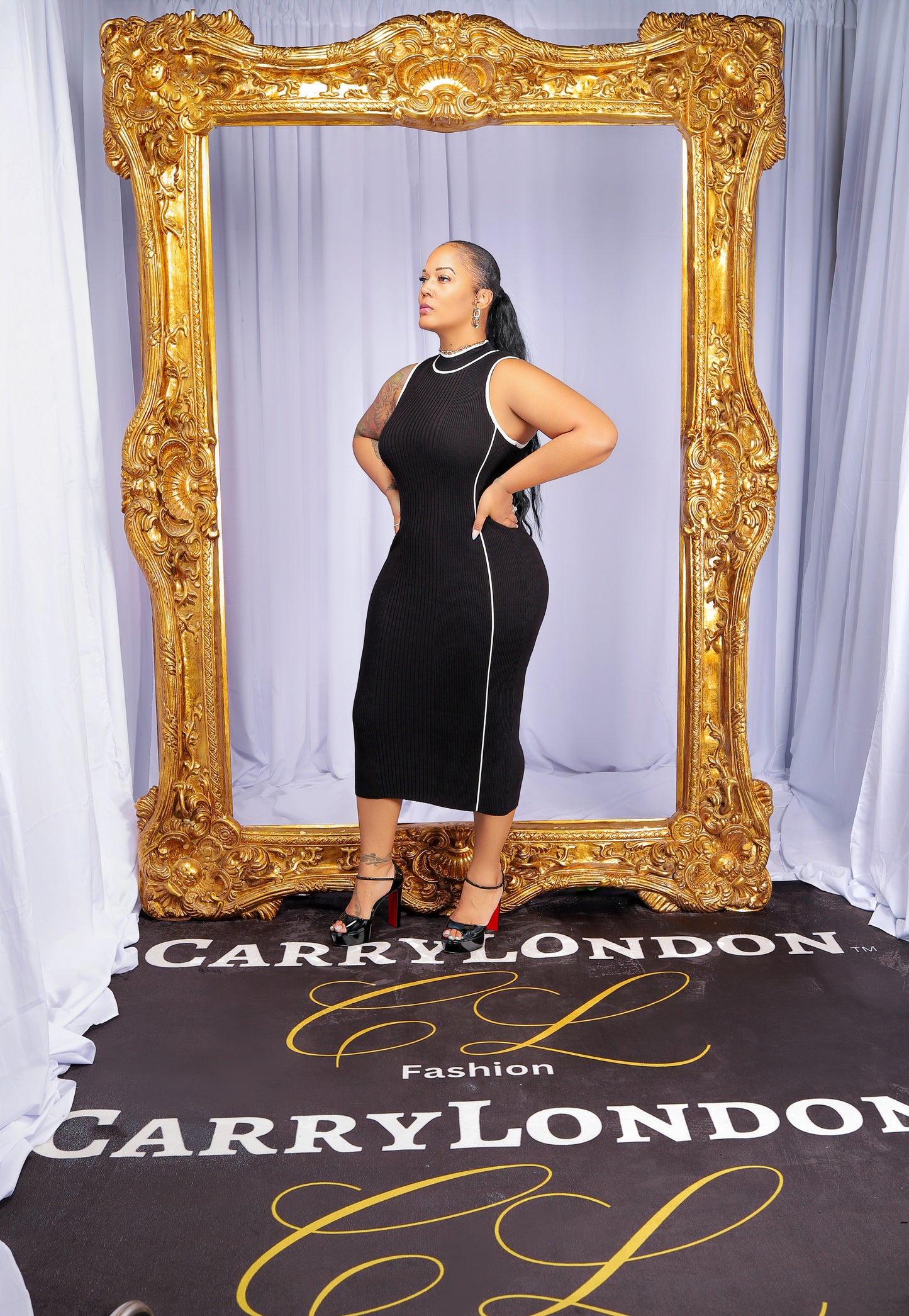 Refine Line Dress